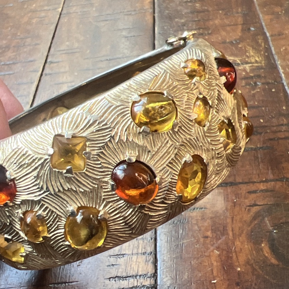 Vintage Multi-Color Cabochon Stones Gold Tone Bangle Bracelet - Picture 11 of 12